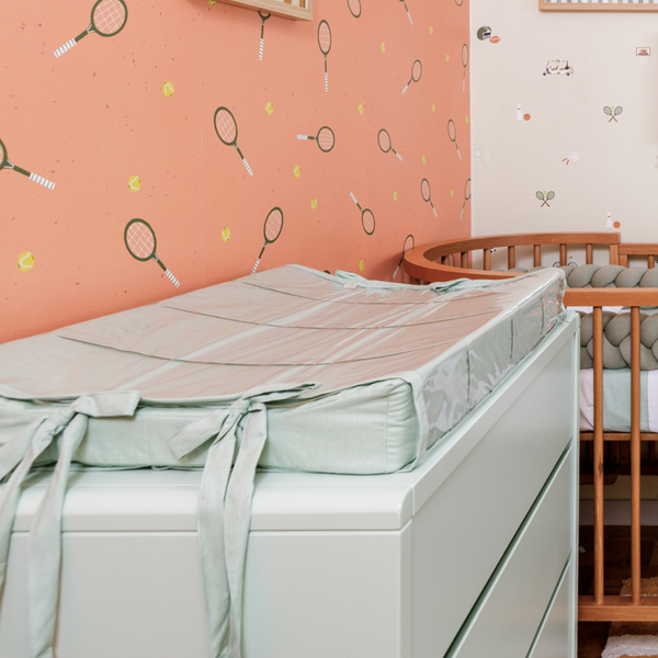 Trocador Anatômico Para Bebê – Coleção Poesia Linho Verde