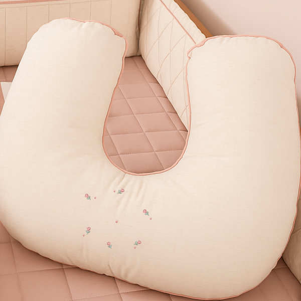 Almofada de Amamentação Bordada Coleção Linho Saint Tropez